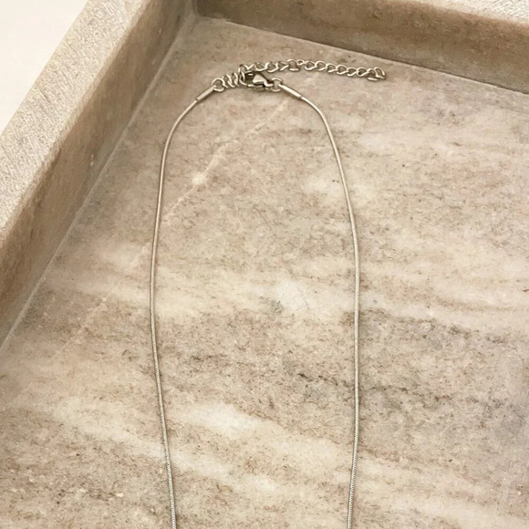 Silver Heart Pendant Necklace Heart Necklace Minimalist Dainty Necklace - Picture 4 of 6